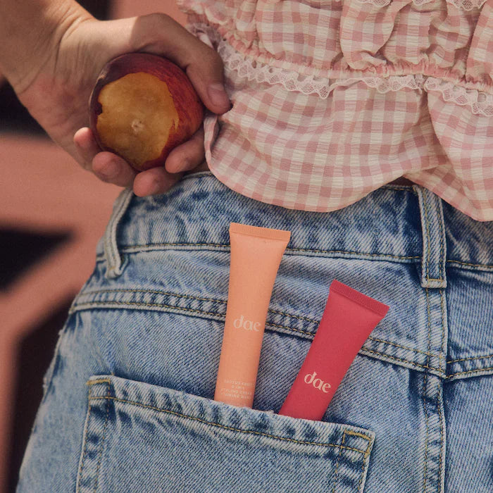 dae 3-in-1 Styling Cream with Taming Wand limited edition Desert Peach