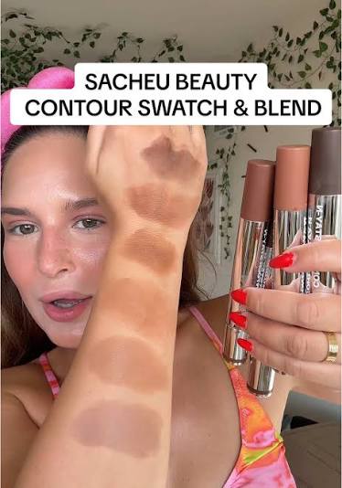 ساشيو contour stain